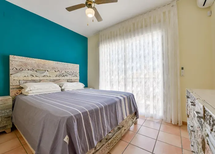 Puerta Del Sol En 卡尔佩